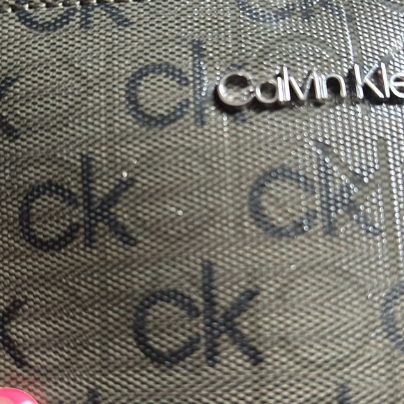 Calvin Klein crossbody purse - Picture 3 of 11